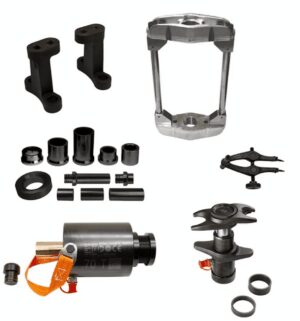 Универсальный комплект съемников для грузовой техники, 70 т.