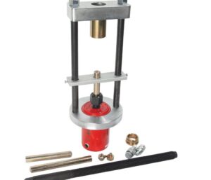 Съемник шкворней гидравлический