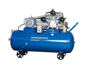 Компрессор 3-х поршневой., ременной, чугунная головка, 380В, ресивер. 300л, 800л/мин