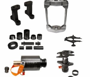 Универсальный комплект съемников для грузовой техники, 70 т.